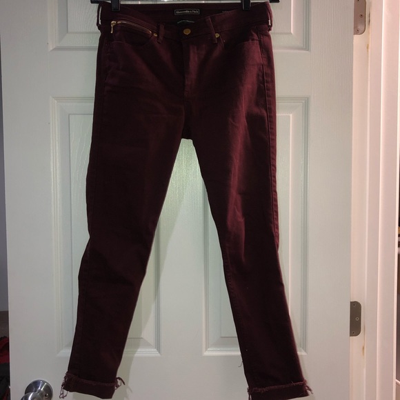Abercrombie & Fitch burgundy jeans - Picture 1 of 2